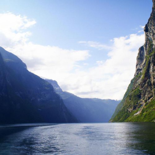 Życie w Norwegii: odkryj urok tego skandynawskiego kraju
